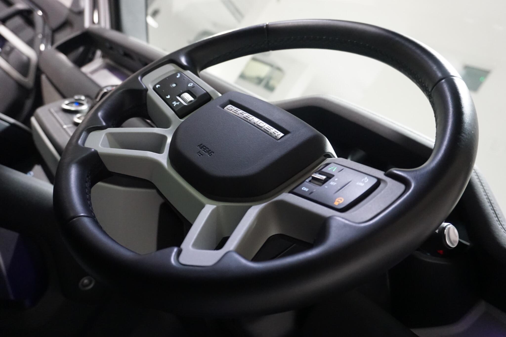 Land Rover Defender 110 3.0 P400 MHEV XS Edition SUV 5dr Petrol Auto 4WD Euro 6 (s/s) (400 ps)